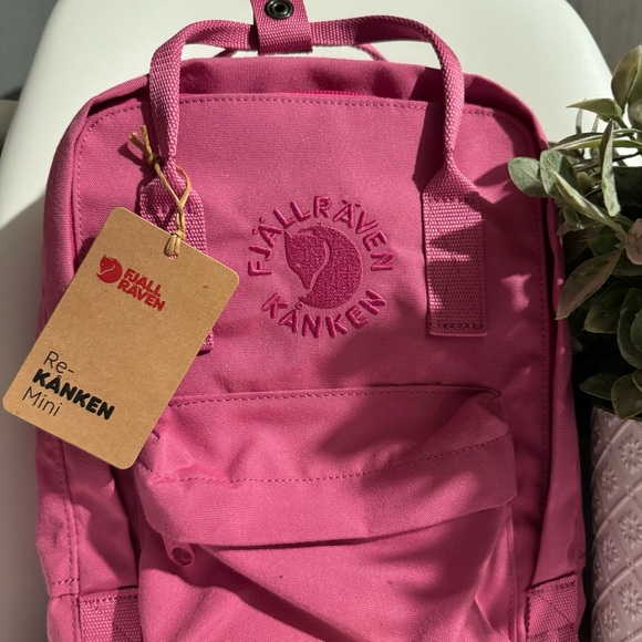 NEW with Tag - Fjallraven Mini backpack - Picture 2 of 6